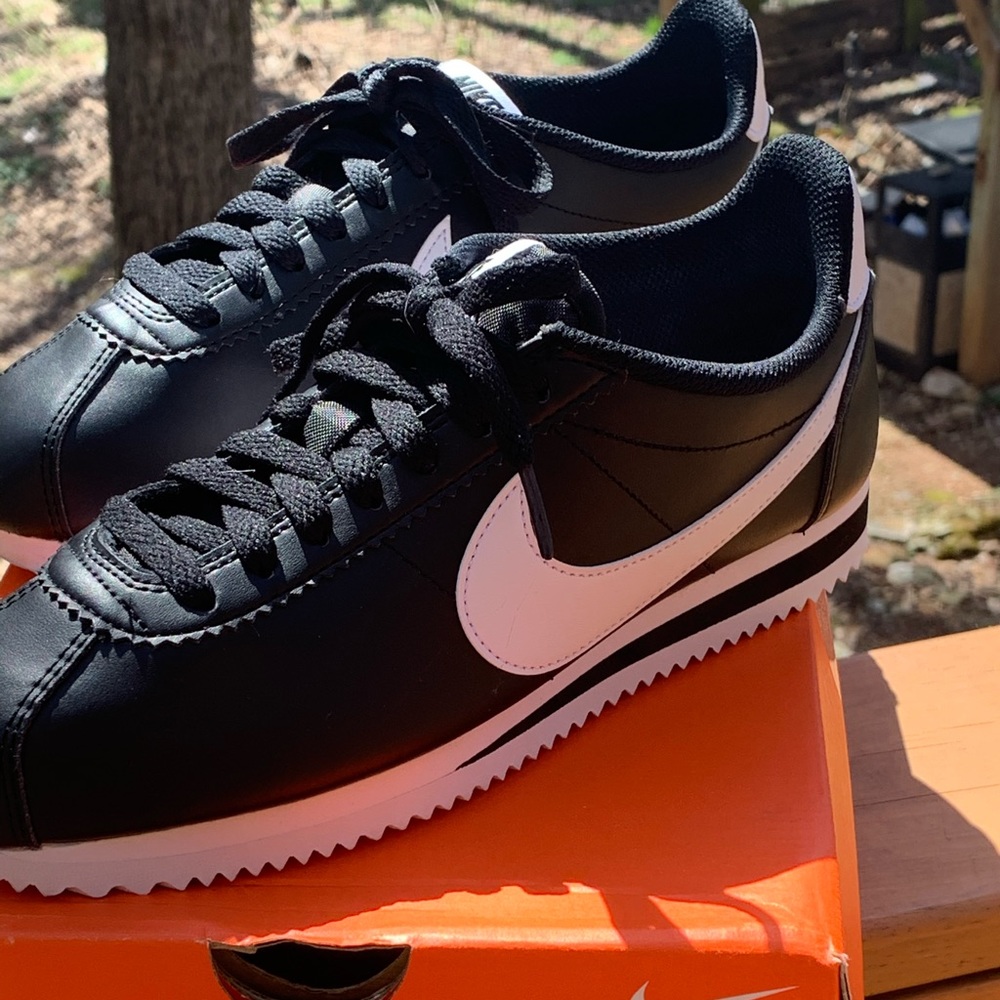 Nike Women’s Cortez Black Leather Tennis Shoes